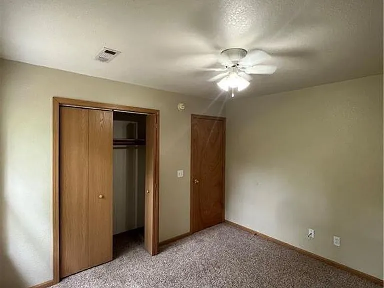 2229 E Cinnamon Way — Photo 5