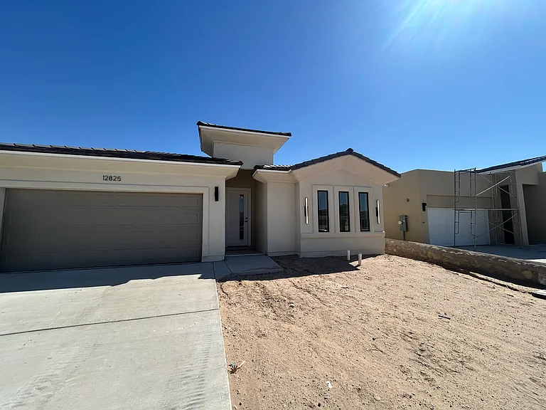 12825 Middlesbrough Ave — Photo 6