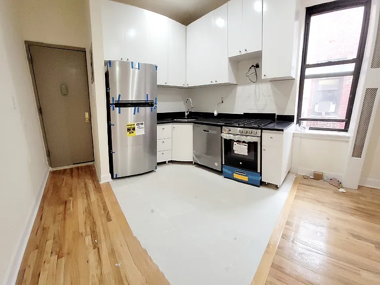 13217 Maple Ave #C104 — Photo 9