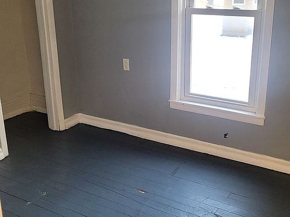 5th image of 444-446 Rich St #444