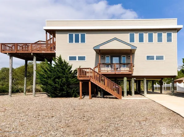 369 Tuscarora Ave, Barnegat, NJ 08005