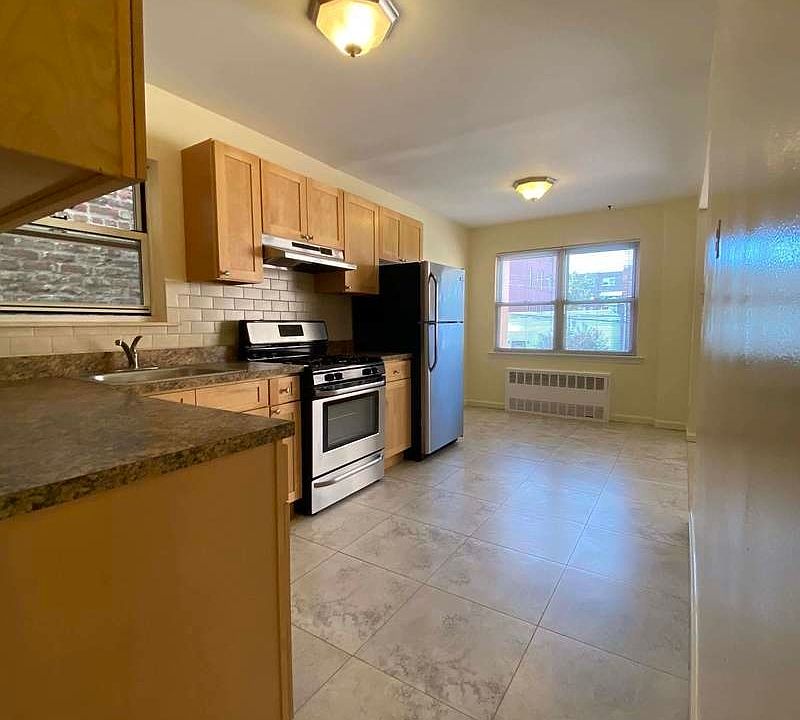 1st image of 2525 43rd St #2