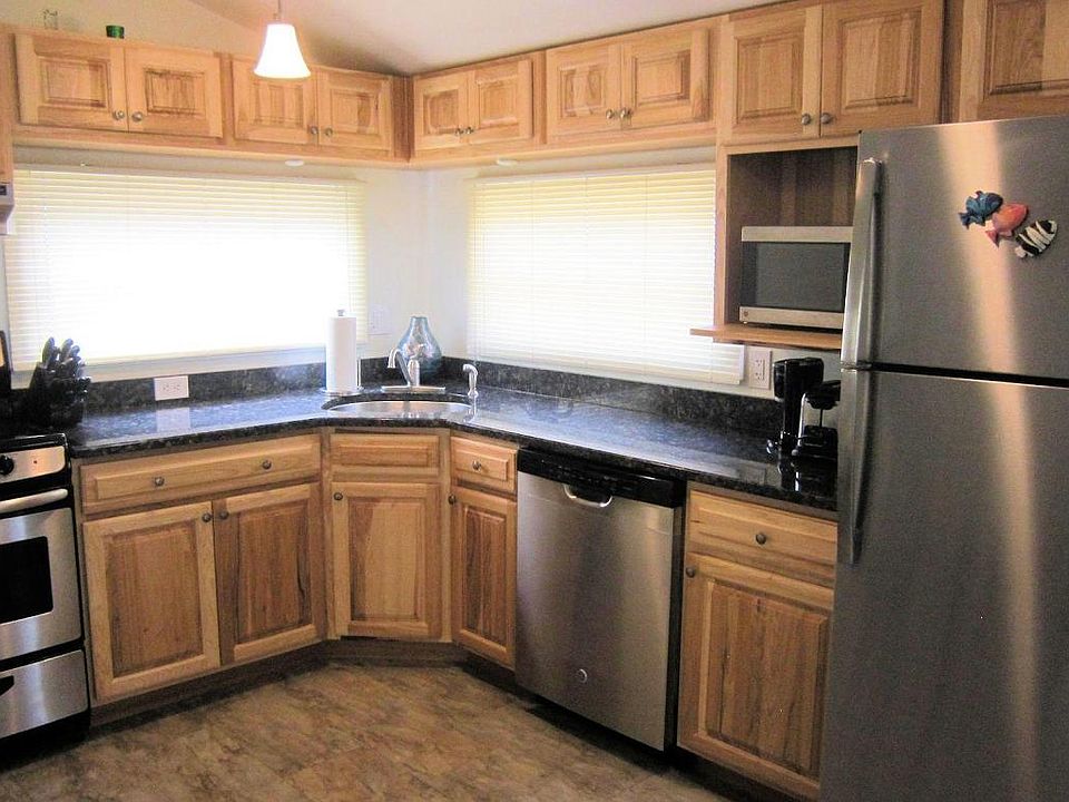 2nd image of 29 E Flamingo Way