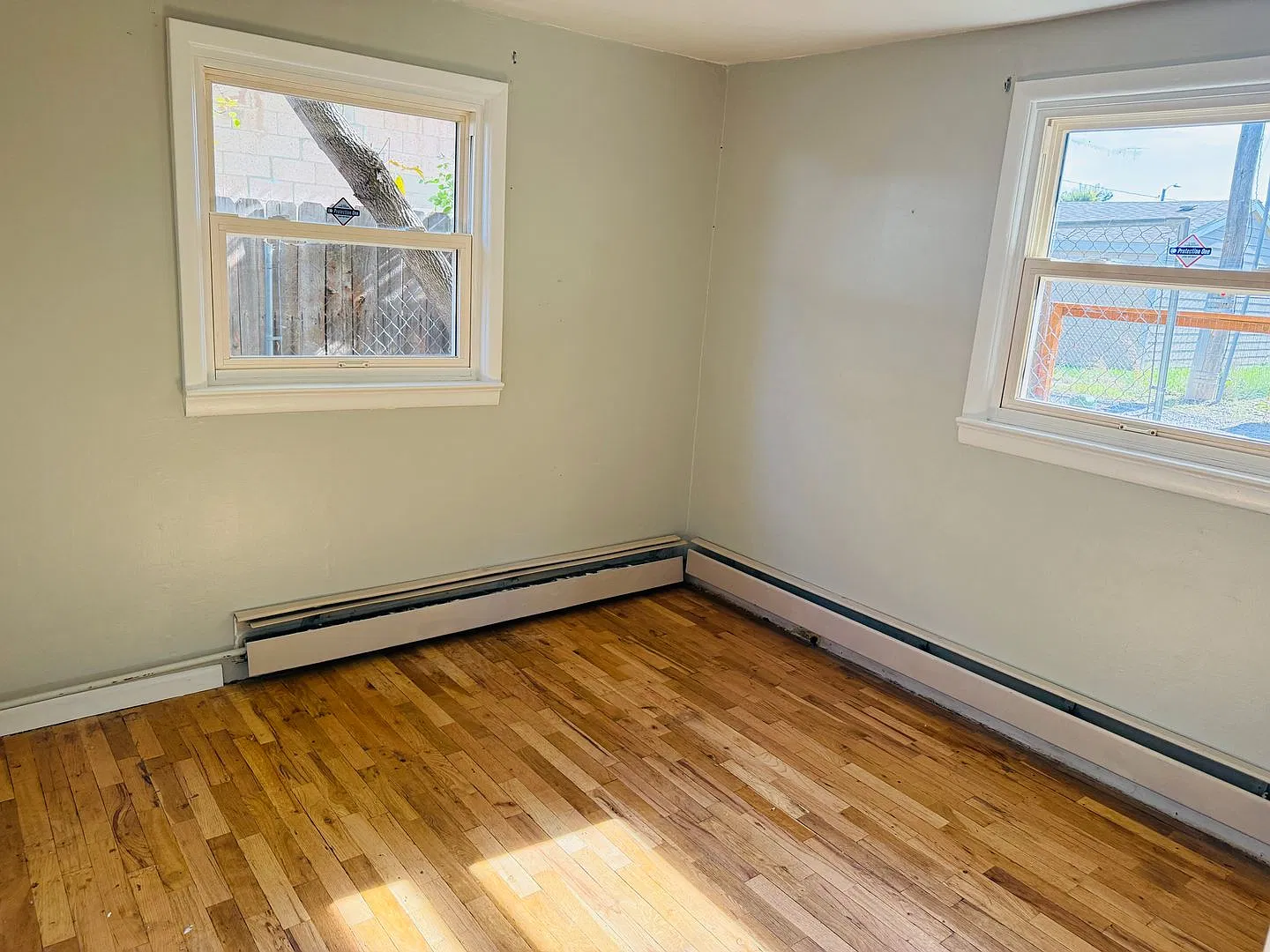 1006 Howard Ave. — Photo 3