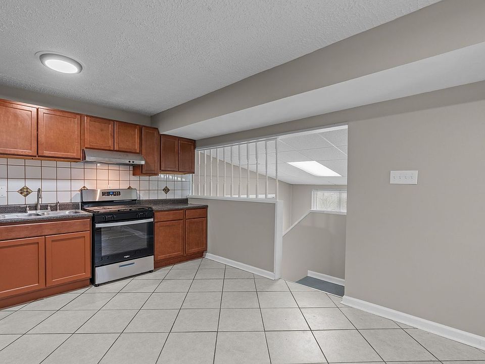 1st image of 10518 Gretna Cir