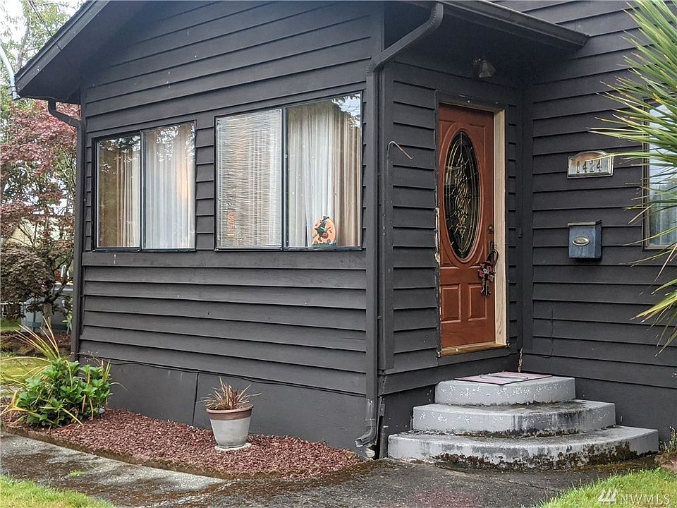 1st image of 1424 Marion St