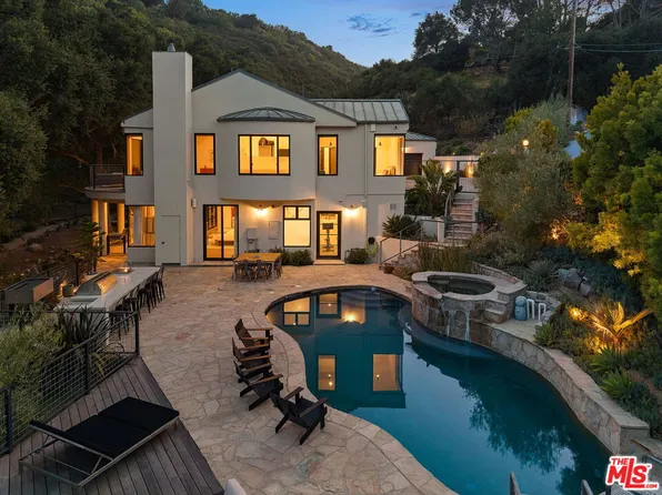 28222 Via Acero St, Malibu, CA 90265
