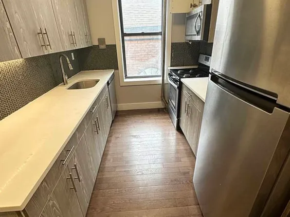 92 Wadsworth Avenue image 1 of 8