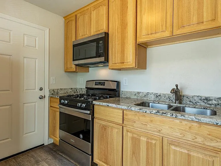 11421 Pajaro St #8 — Photo 4