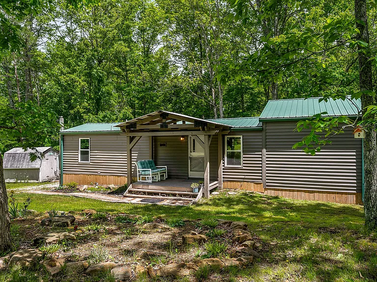 1048 Sitting Bull Point — Photo 1