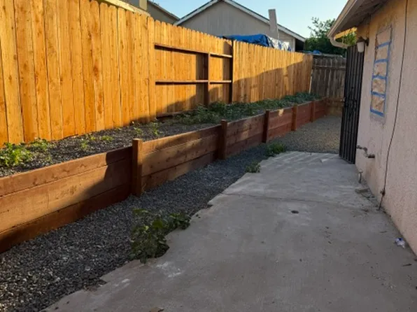 1705 Ustick Rd #2, Modesto, CA 95358