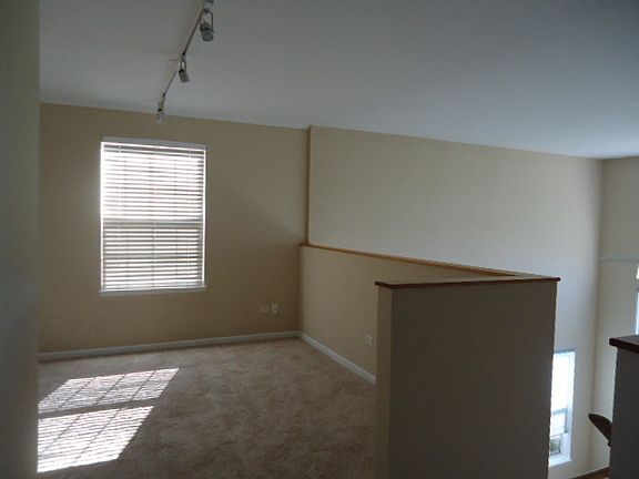5th image of 16526 S Knottingwood Ave