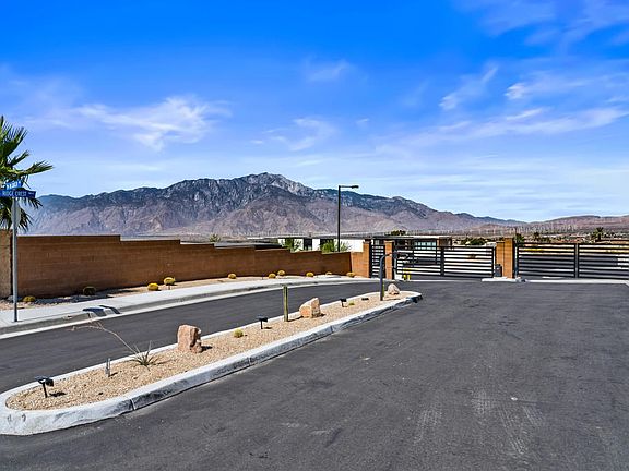 2nd image of 13816 Scenic Crest Cir