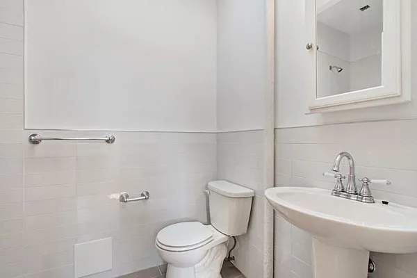 Rented by Compass | media 7