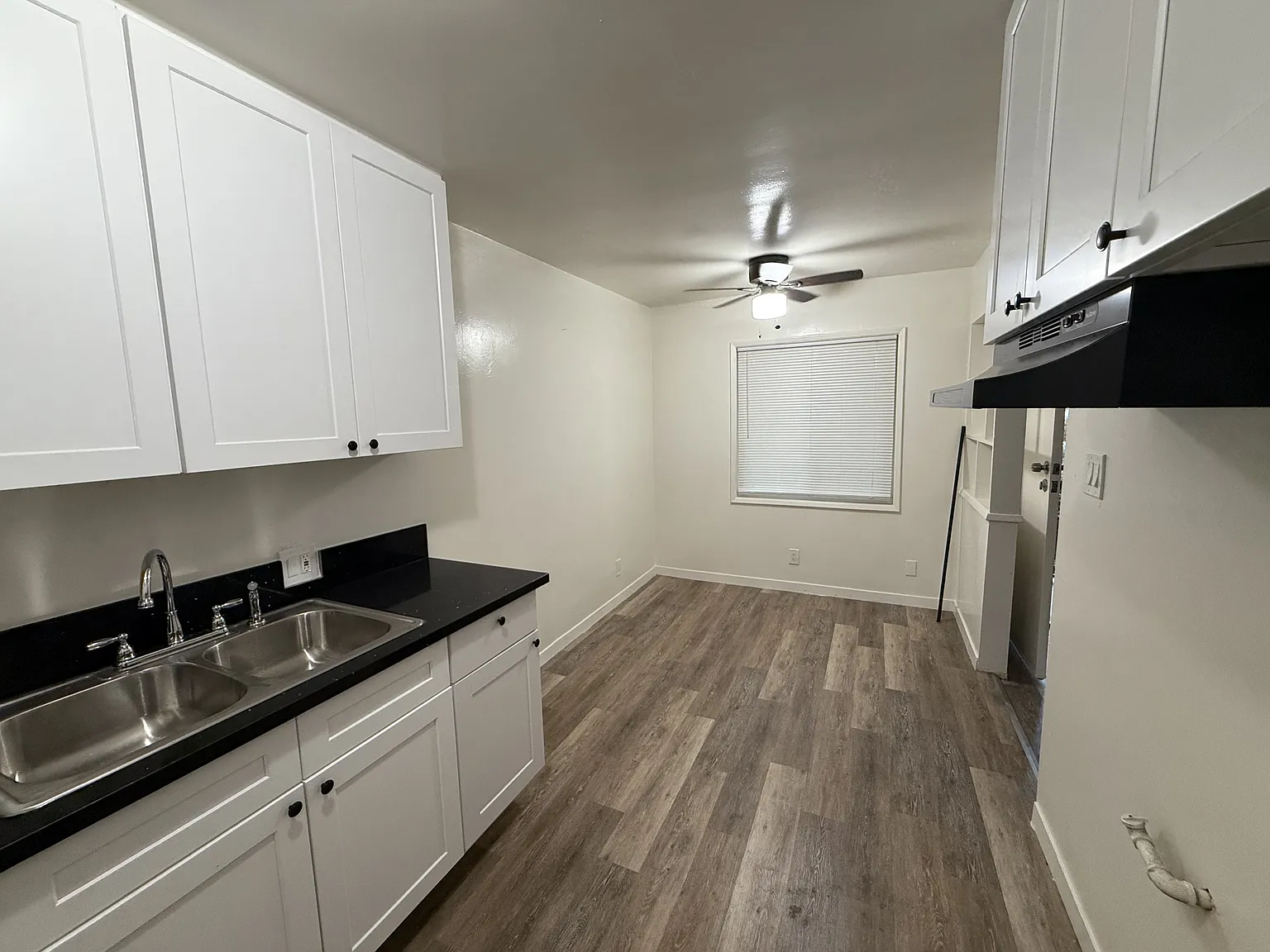 2755 East 58th Street - D — Photo 2