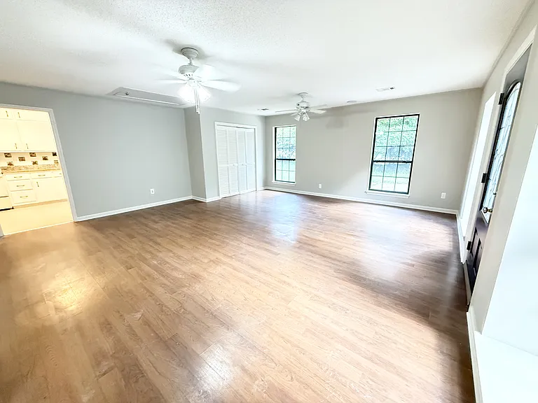2612 Woodland Rd — Photo 8