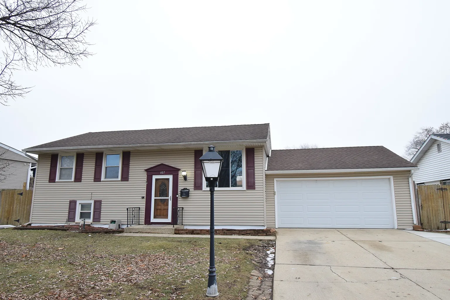 407 Concord Dr photo 1