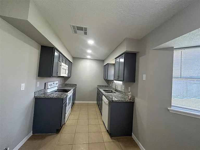 22710 Archibald Blair Ln — Photo 7