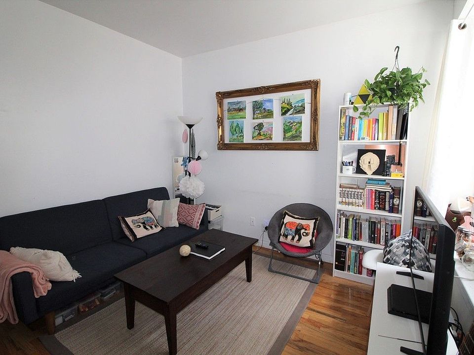 1st image of 463 17th St APT 6