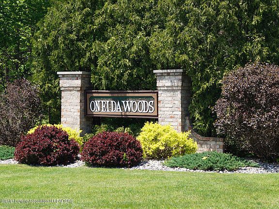 2nd image of 12848 Oneida Woods Trl