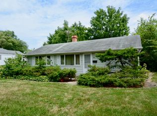 613 Glendale Rd, Glenview, IL 60025