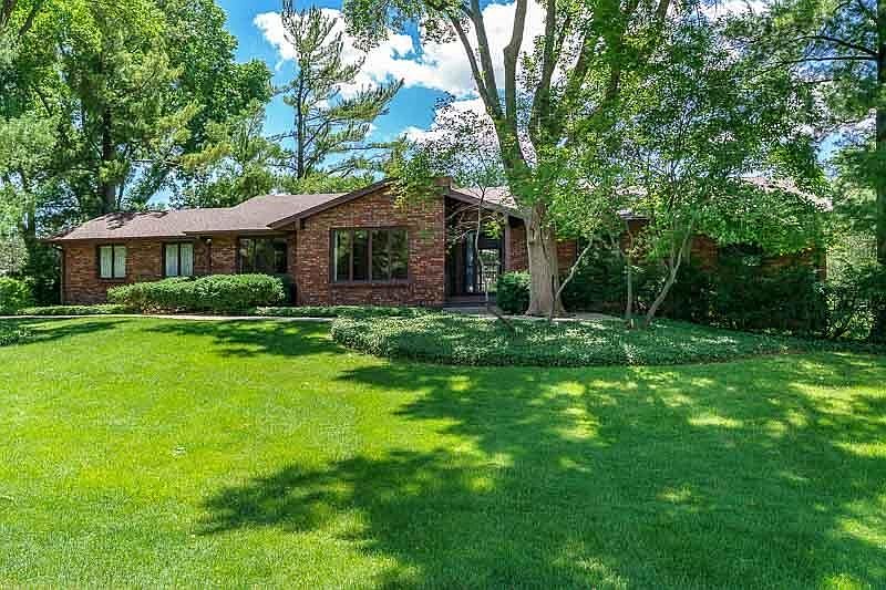 1st image of 1610 Shaw Woods Dr