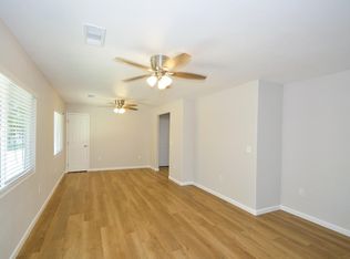 3412 E Michigan Ave, Fresno, CA 93703