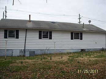 2nd image of 115 Coleman St