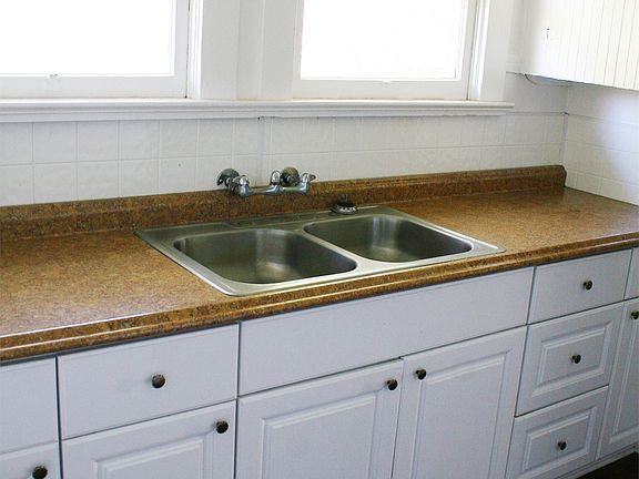 3rd image of 721 E Vassar Ave #2