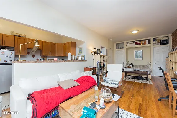 Rented by Citi Habitats | media 41