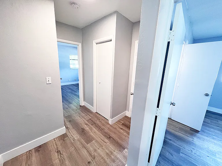 312 NE 15th Ave — Photo 11
