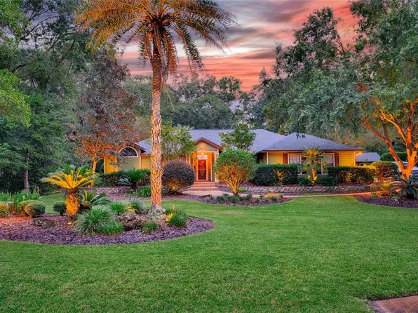 12515 SW 11th Ave, Newberry, FL 32669