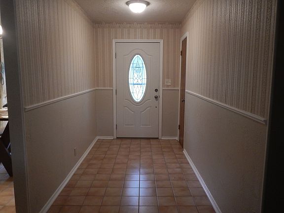 Entry way