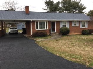 502 Water Oak Rd, Roanoke, VA 24019