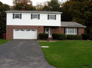 1127 Dithridge Dr, Johnstown, PA 15905