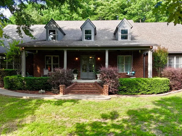 7350 Lenox Nauvoo Rd, Dyersburg, TN 38024
