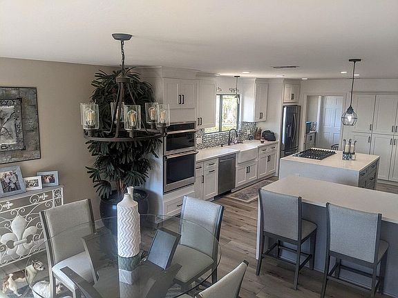 3rd image of 1453 Chase Ln