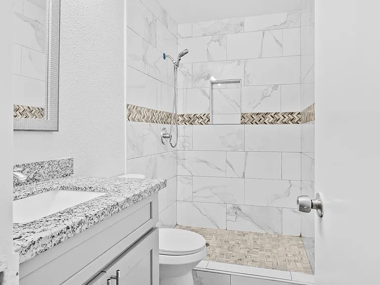 12002 Leitrim Way — Photo 17
