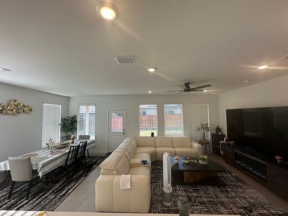 5th image of 459 Ridge Dr