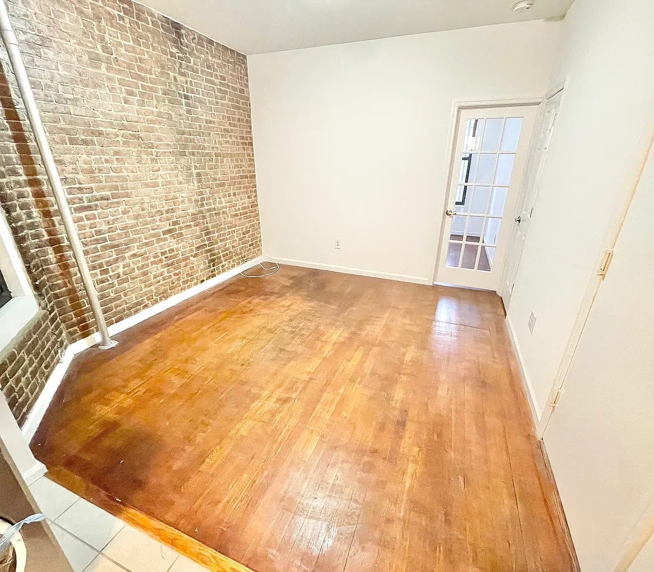 342 East 65th Street — Photo 4