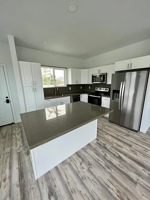 669 Mokapu Rd