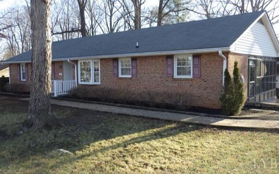 2nd image of 1205 Pinecrest Ave