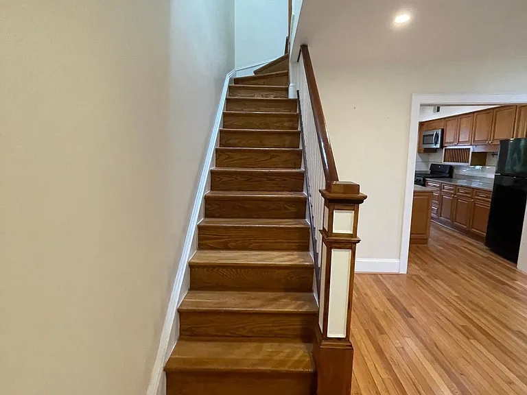 539 24th St NE — Photo 14