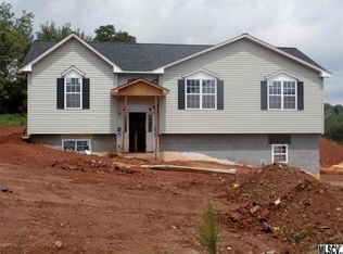 1310 Gallatin Ln, Lenoir, NC 28645