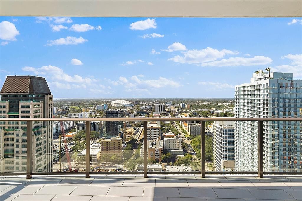 100 1st Ave N #3307, Saint Petersburg, FL 33701 | MLS #U8207167 | Zillow