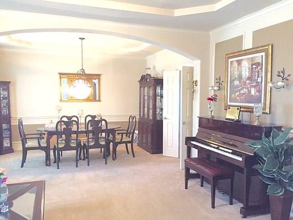 3rd image of 13716 Dutch Hollow Dr