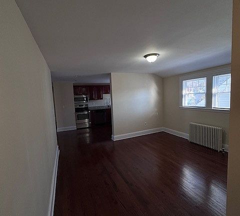 4th image of 786 Farmington Ave #3