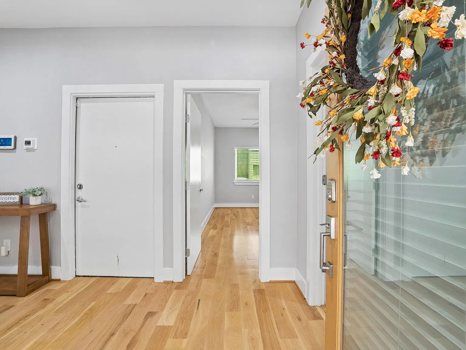 3 bed, 2.5 bath, 1730 sqft, $3,000 — Photo 2