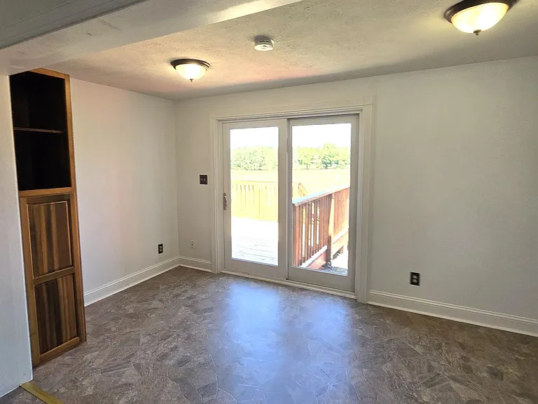 8293 Leetown Rd — Photo 5