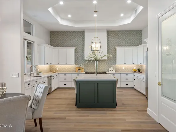 1182 W Island Drive, Chandler, AZ 85248